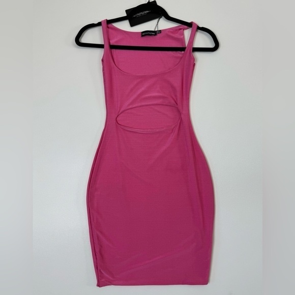 NWT Pretty Little Thing Bubble Gum Pink Cut Out Bodycon Dress Size 0 - Picture 1 of 7